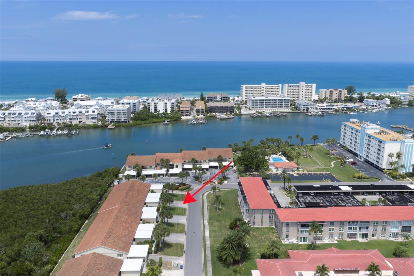 IMPERIAL POINT CONDO - Residential