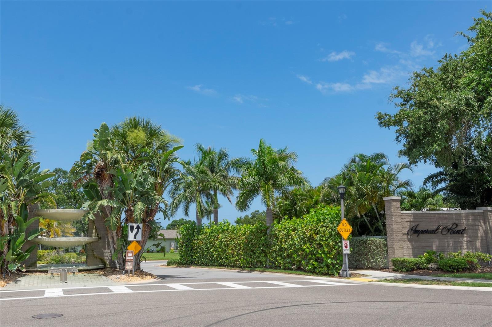 IMPERIAL POINT CONDO - Residential