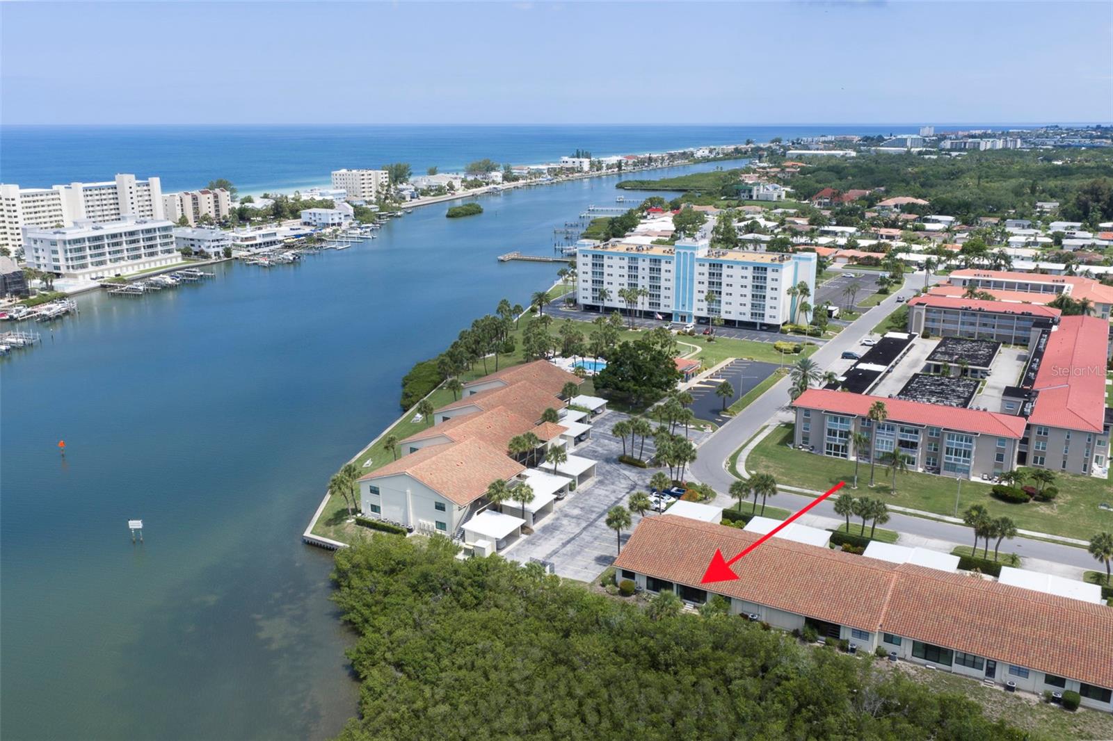 IMPERIAL POINT CONDO - Residential