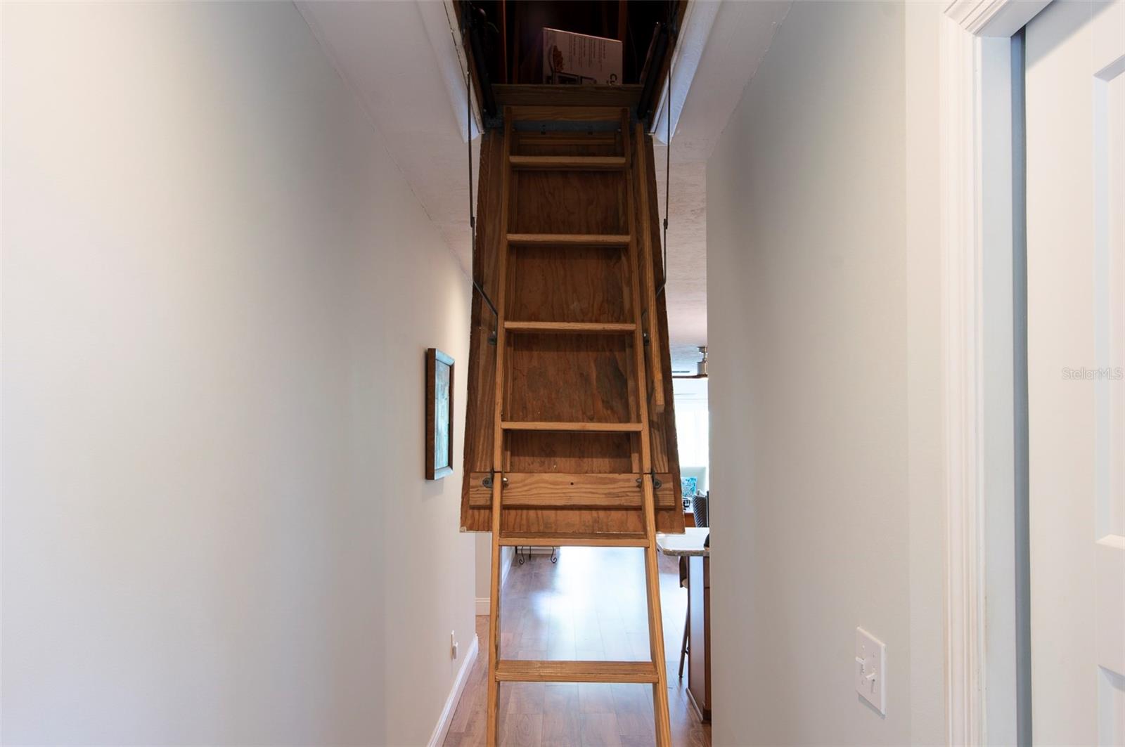 IMPERIAL POINT CONDO - Residential