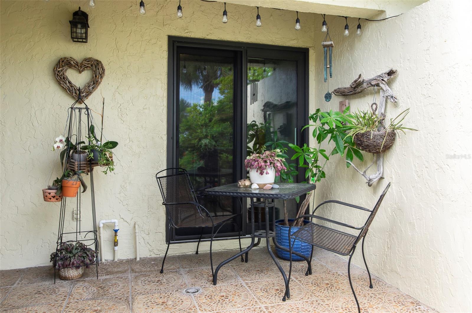 IMPERIAL POINT CONDO - Residential