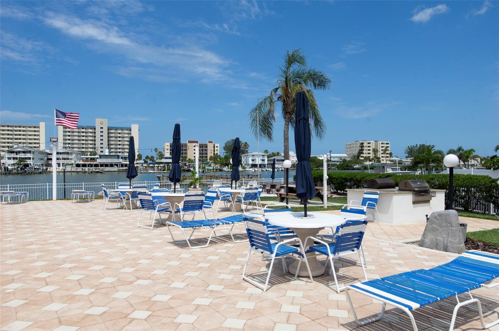 IMPERIAL POINT CONDO - Residential