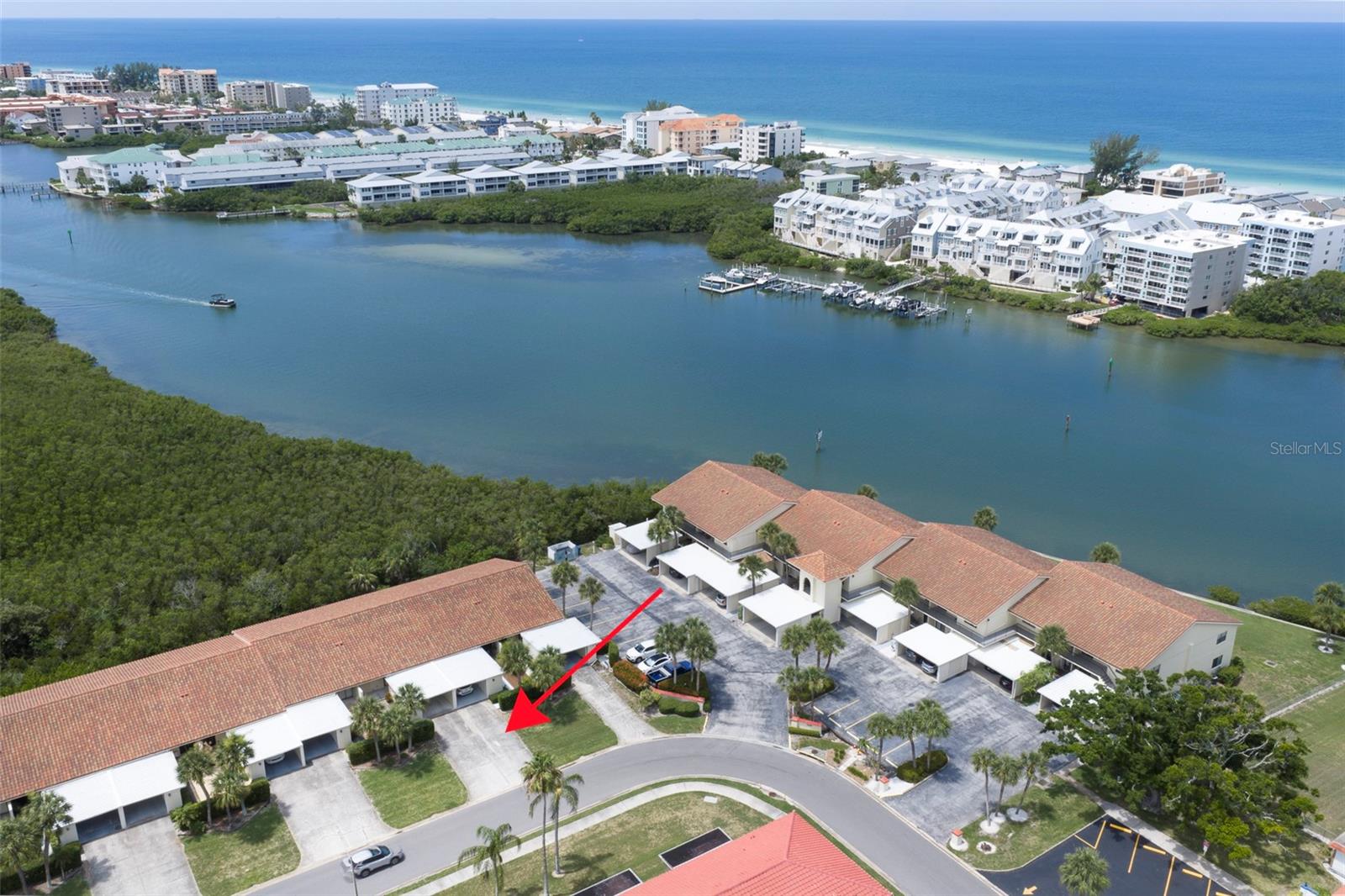 IMPERIAL POINT CONDO - Residential