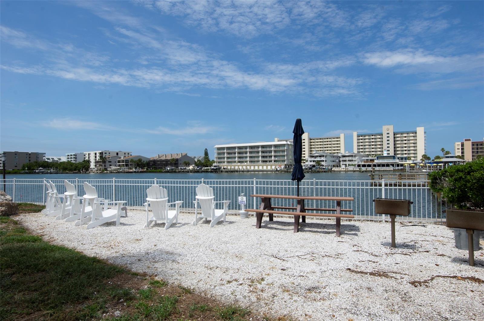IMPERIAL POINT CONDO - Residential