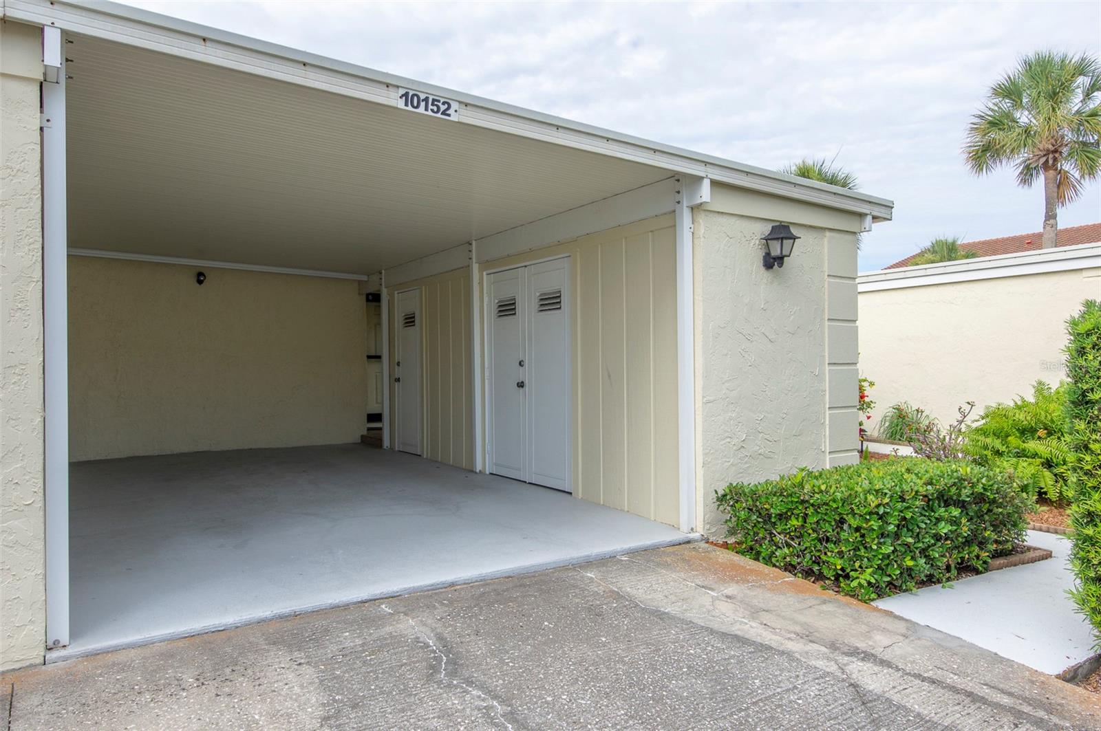 IMPERIAL POINT CONDO - Residential