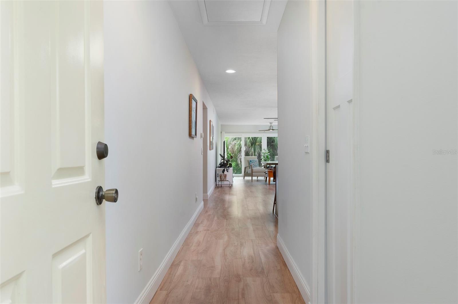 IMPERIAL POINT CONDO - Residential