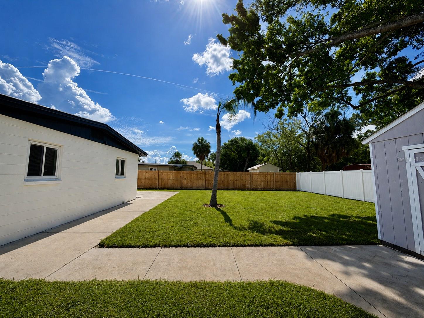 ALTA VISTA TRACTS - Residential Lease