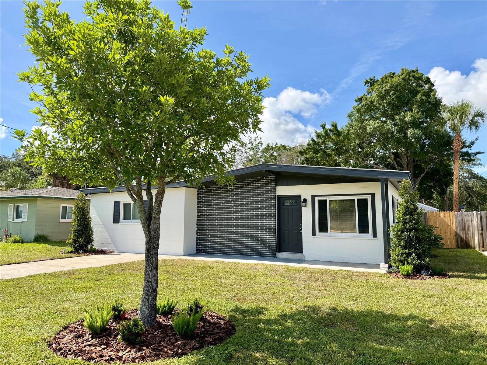 ALTA VISTA TRACTS - Residential Lease