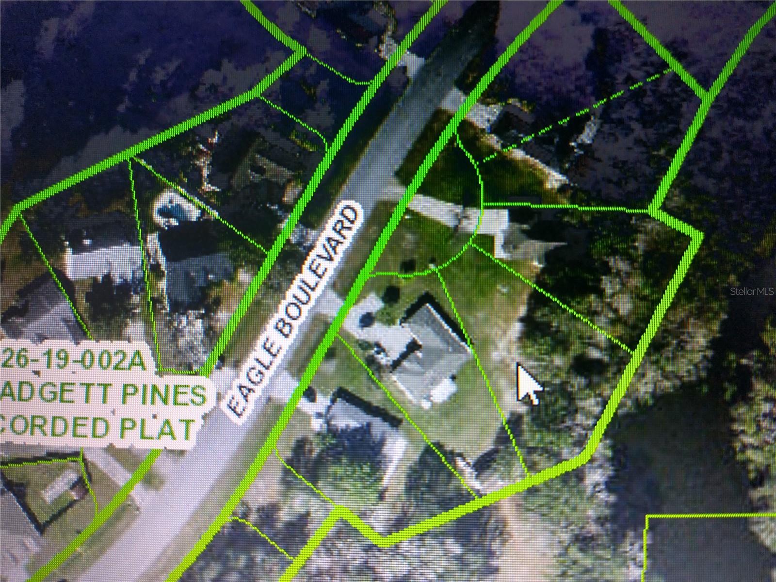 LAKE PADGETT PINES - Land
