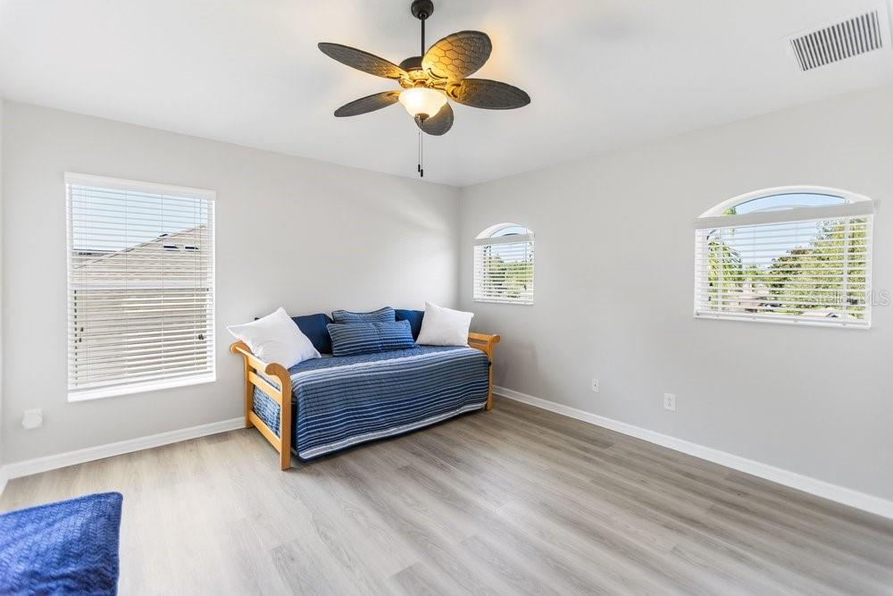 LAKESHORE RANCH PH I - Residential