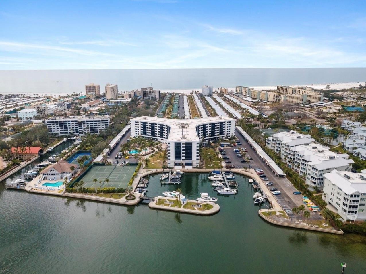 HARBOR TOWERS Y & R - Residential