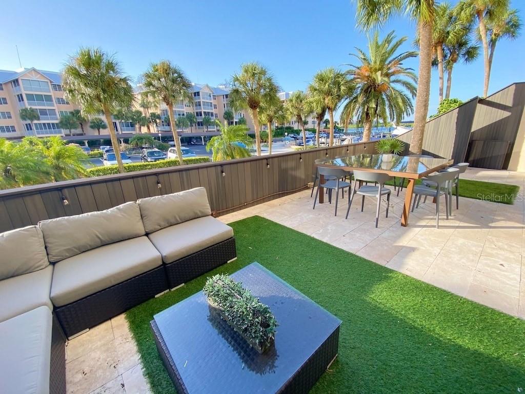 HARBOR TOWERS Y & R - Residential