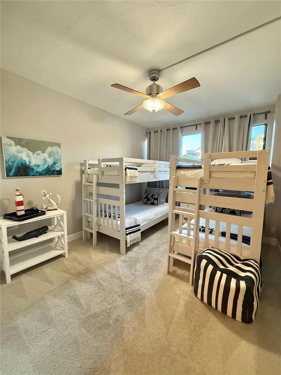 HARBOR TOWERS Y & R - Residential
