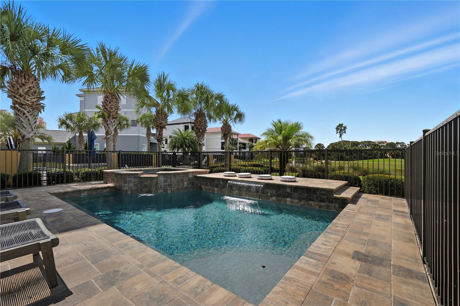 NORTHSHORE 4 - Residential