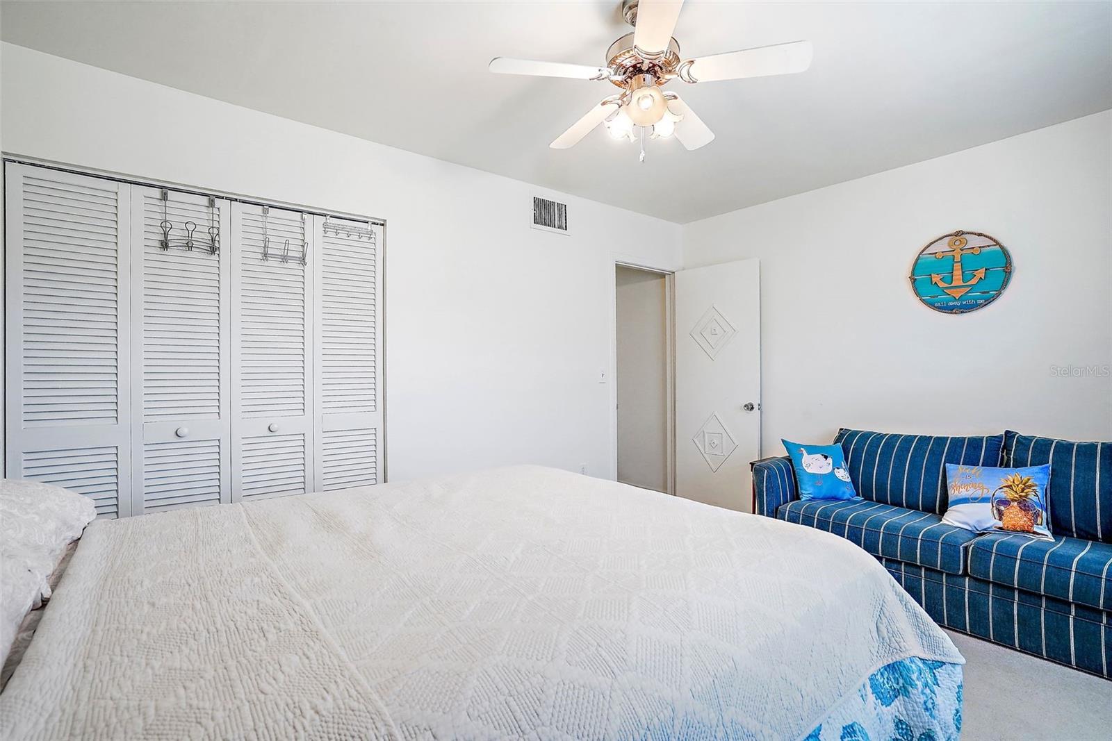 SUNSET PLAZA EAST APTS CONDO - Residential Lease