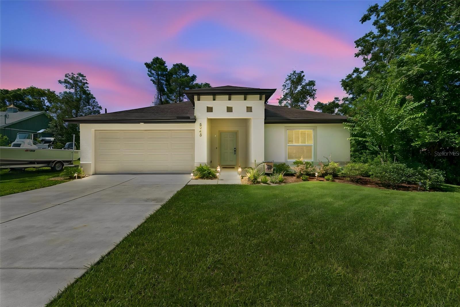 VOSS OAK LAKE ESTATE - Residential