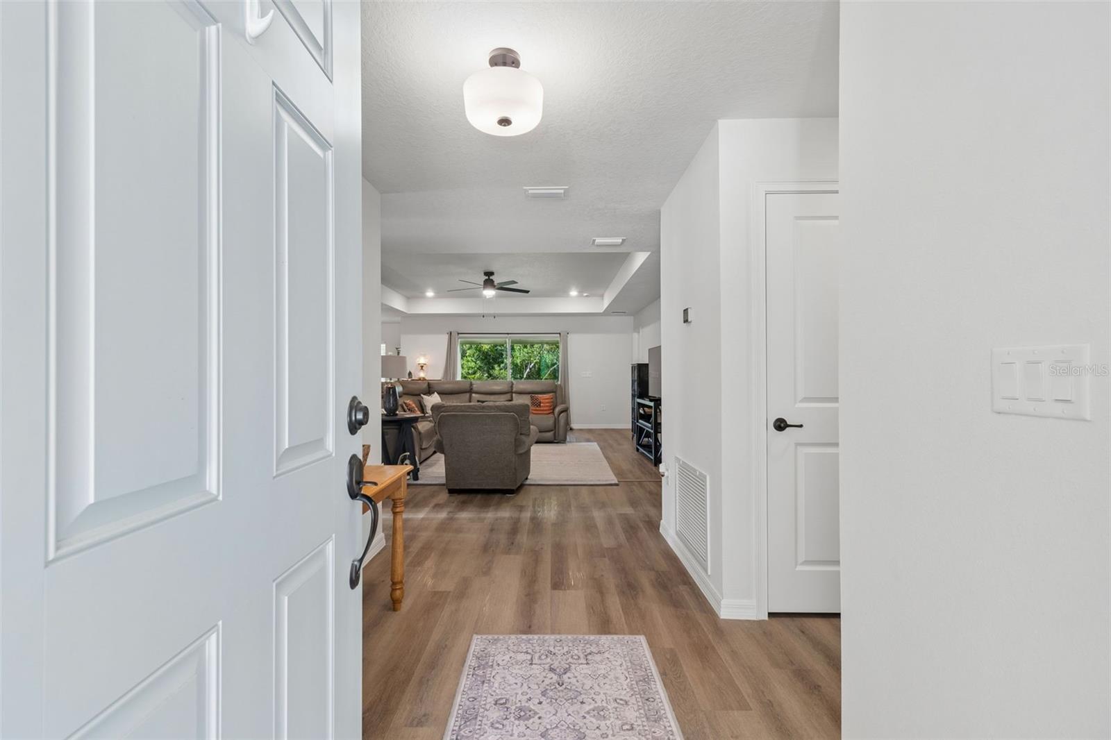 VOSS OAK LAKE ESTATE - Residential