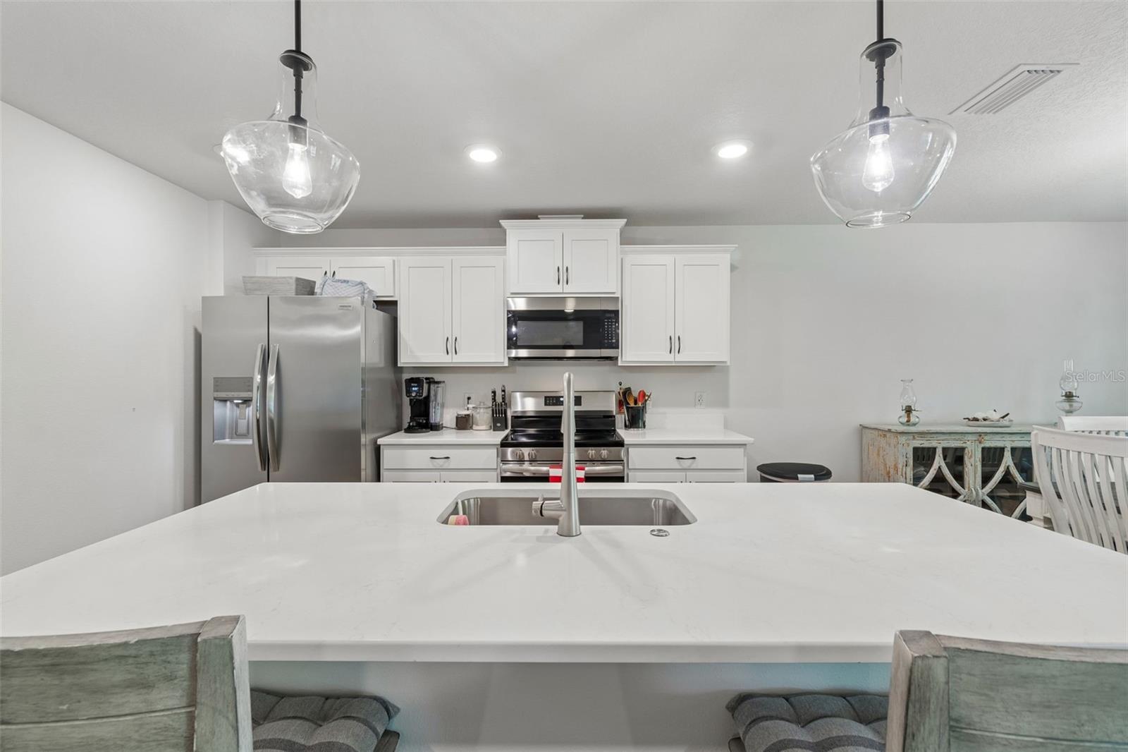 VOSS OAK LAKE ESTATE - Residential