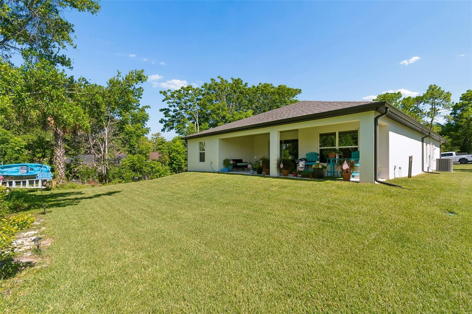 VOSS OAK LAKE ESTATE - Residential