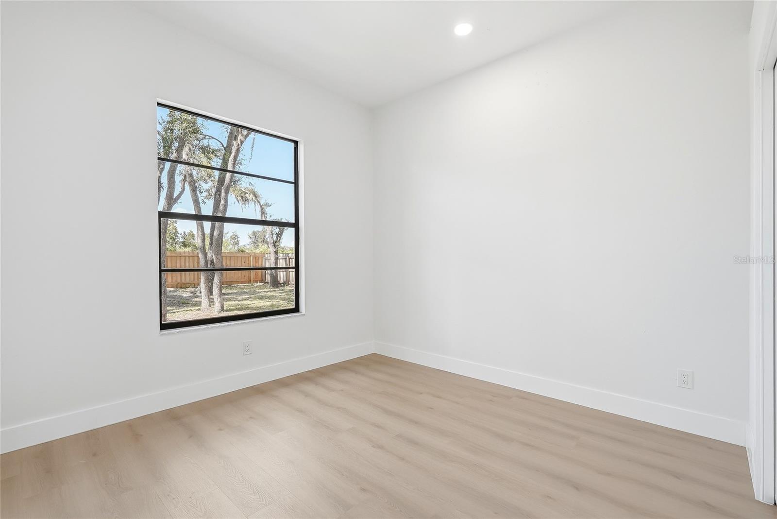 BOYETTE SPGS SEC B UN #6 - Residential