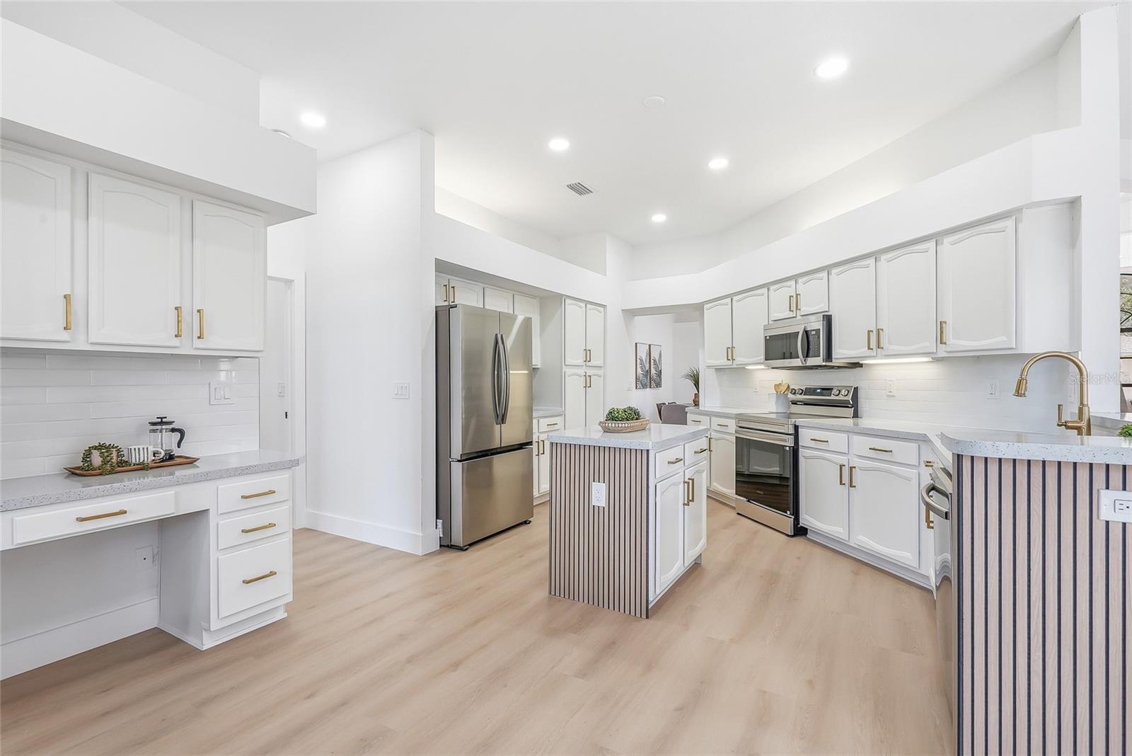 BOYETTE SPGS SEC B UN #6 - Residential