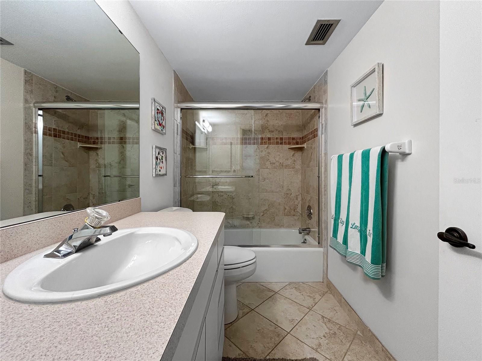 TIFFANY PLAZA - Residential