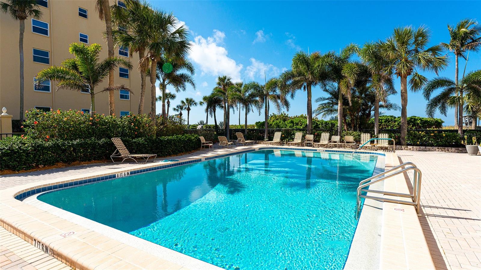 TIFFANY PLAZA - Residential