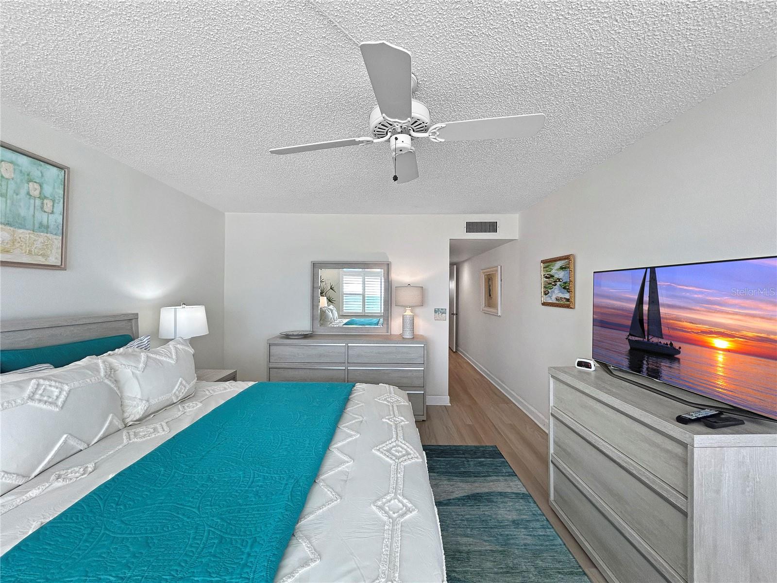 TIFFANY PLAZA - Residential