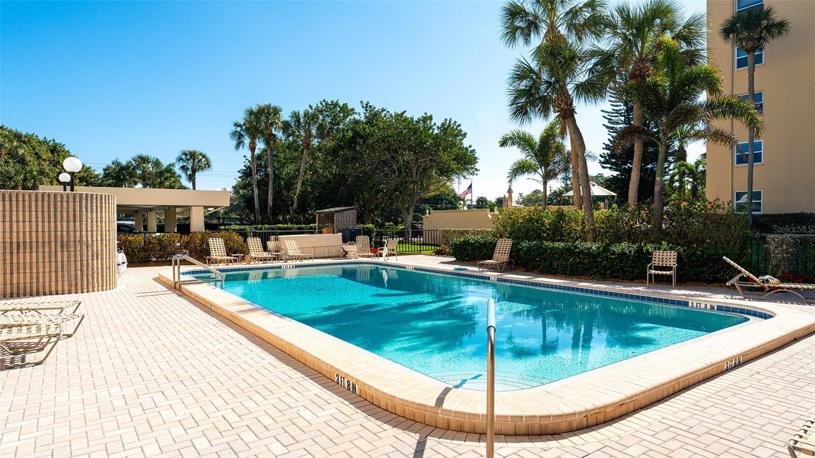 TIFFANY PLAZA - Residential