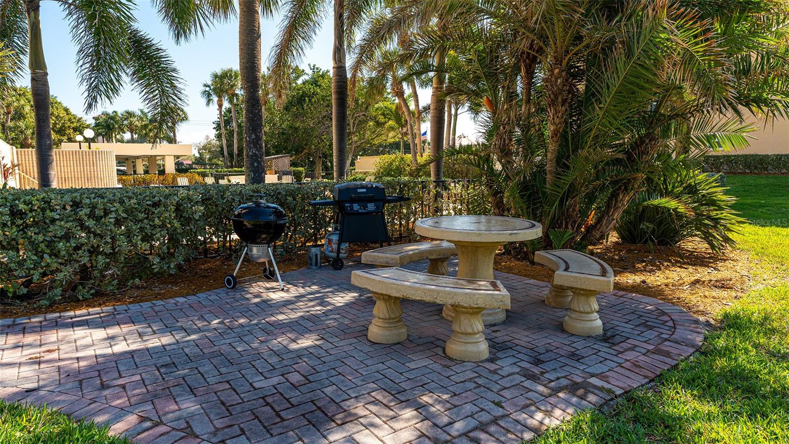 TIFFANY PLAZA - Residential
