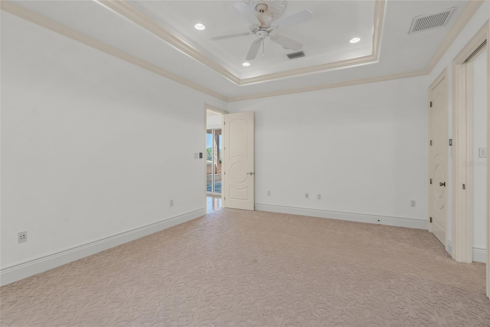 UNIVERSITY PARK COUNTRY CLUB/ALBEMARLE/ALBEMARLE - Residential