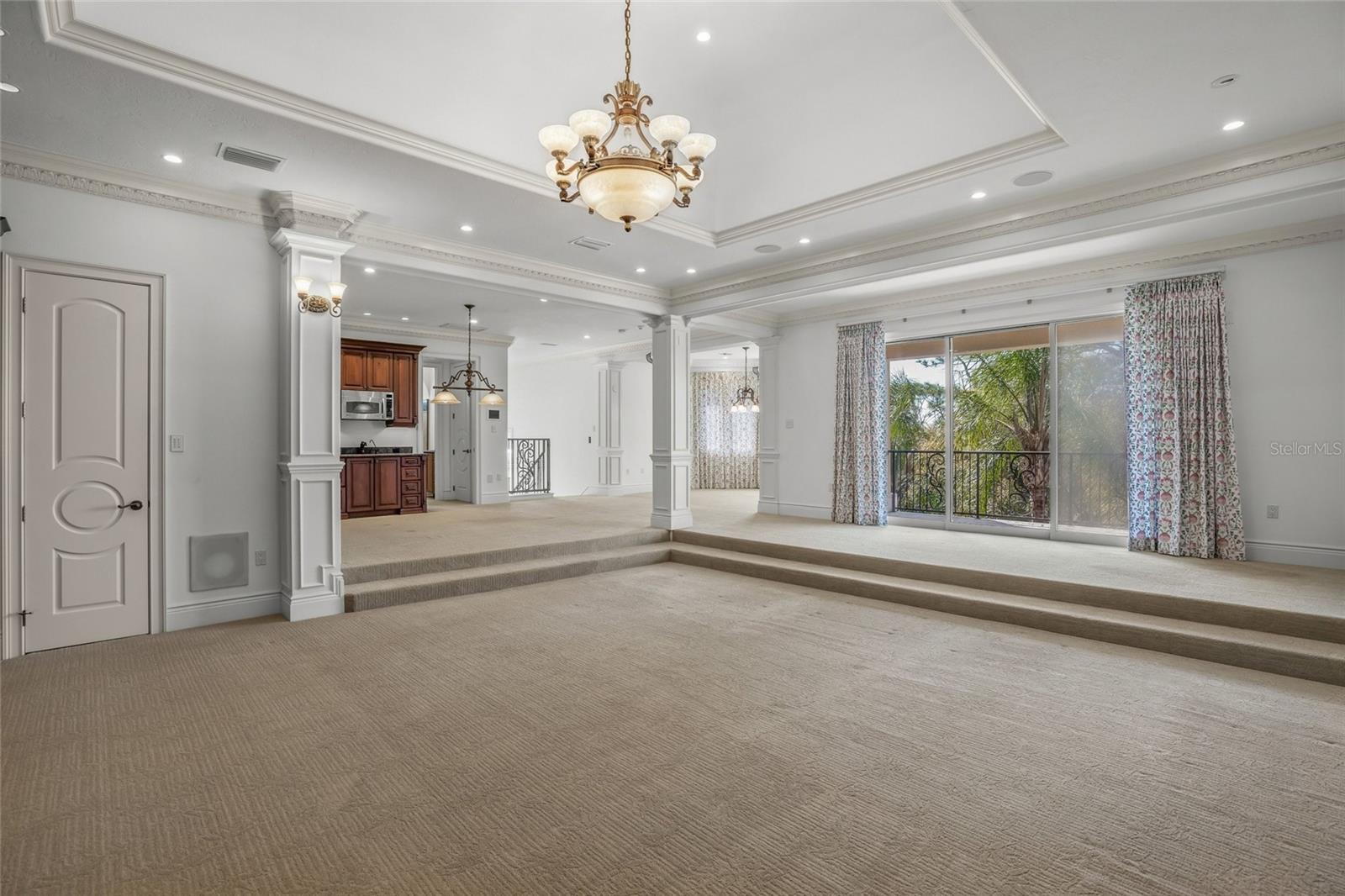 UNIVERSITY PARK COUNTRY CLUB/ALBEMARLE/ALBEMARLE - Residential