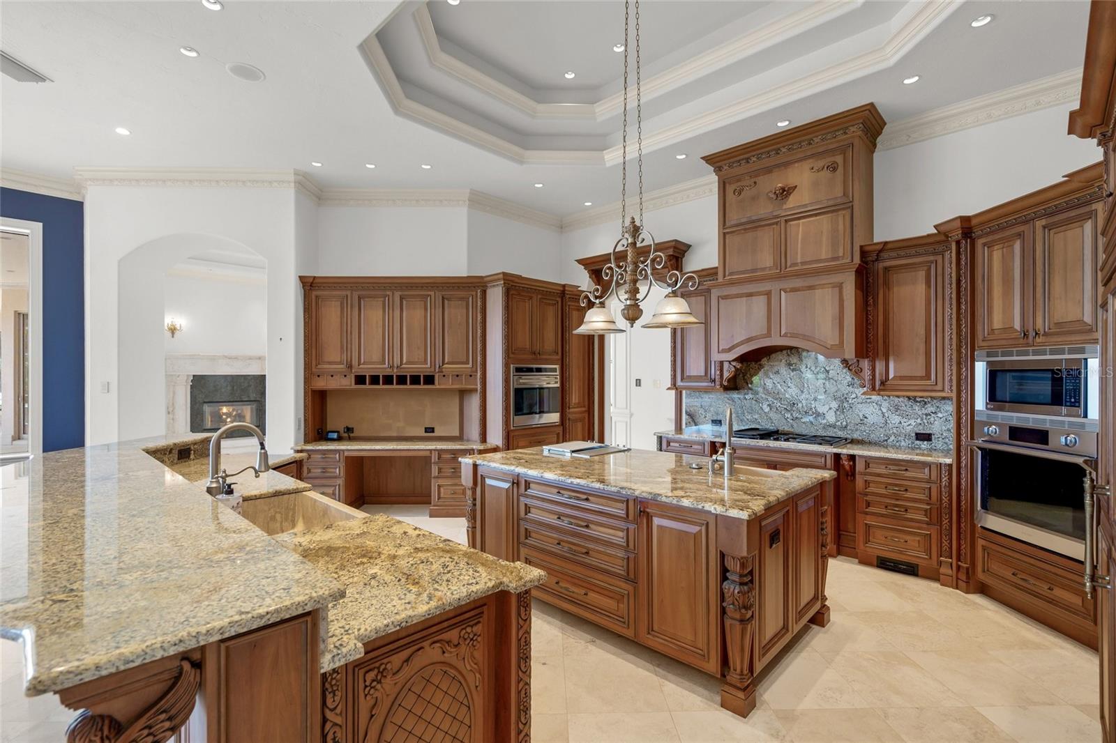 UNIVERSITY PARK COUNTRY CLUB/ALBEMARLE/ALBEMARLE - Residential