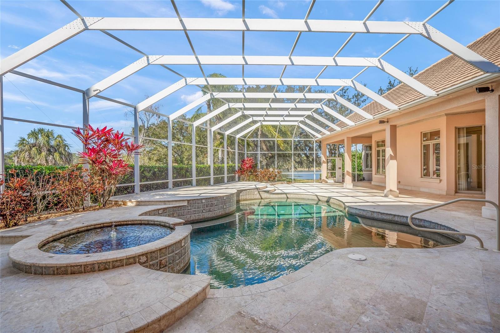 UNIVERSITY PARK COUNTRY CLUB/ALBEMARLE/ALBEMARLE - Residential