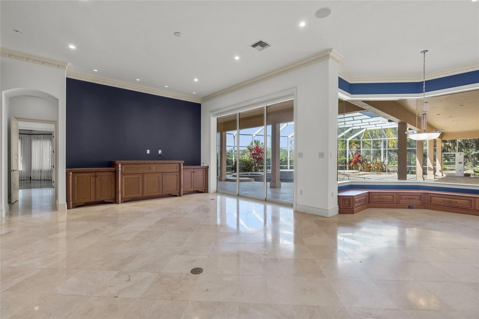 UNIVERSITY PARK COUNTRY CLUB/ALBEMARLE/ALBEMARLE - Residential