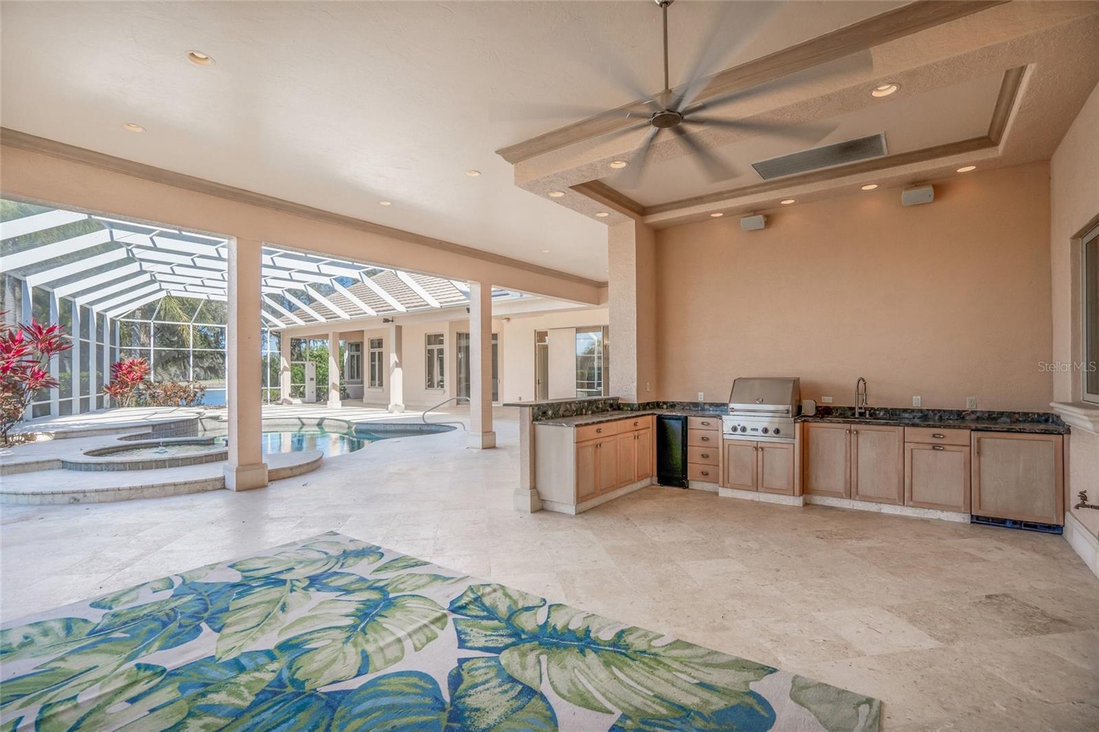 UNIVERSITY PARK COUNTRY CLUB/ALBEMARLE/ALBEMARLE - Residential