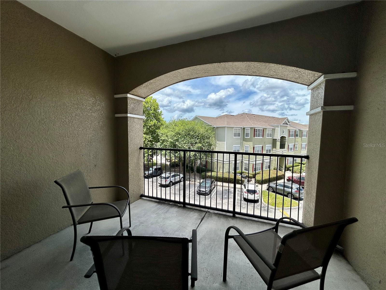 VILLA VALENCIA BLDG 8112 - Residential