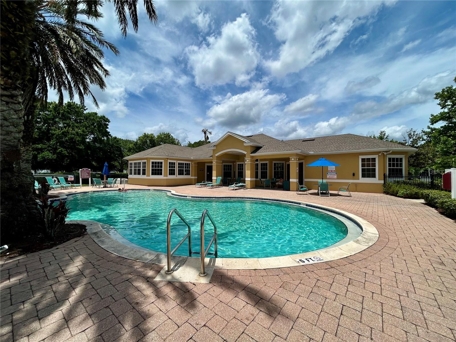 VILLA VALENCIA BLDG 8112 - Residential