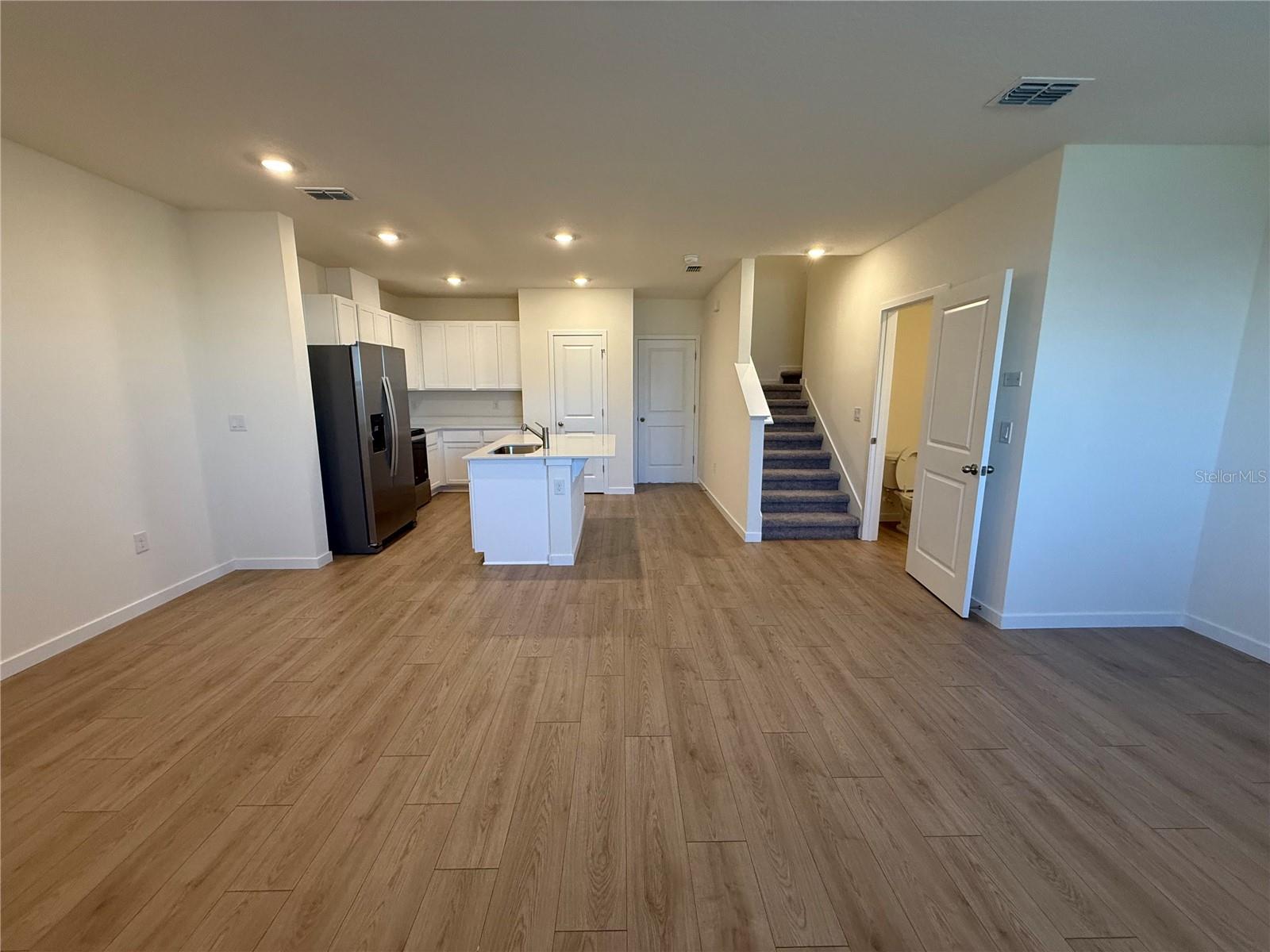 PRESTON COVE PH 1 & 2 - Residential Lease