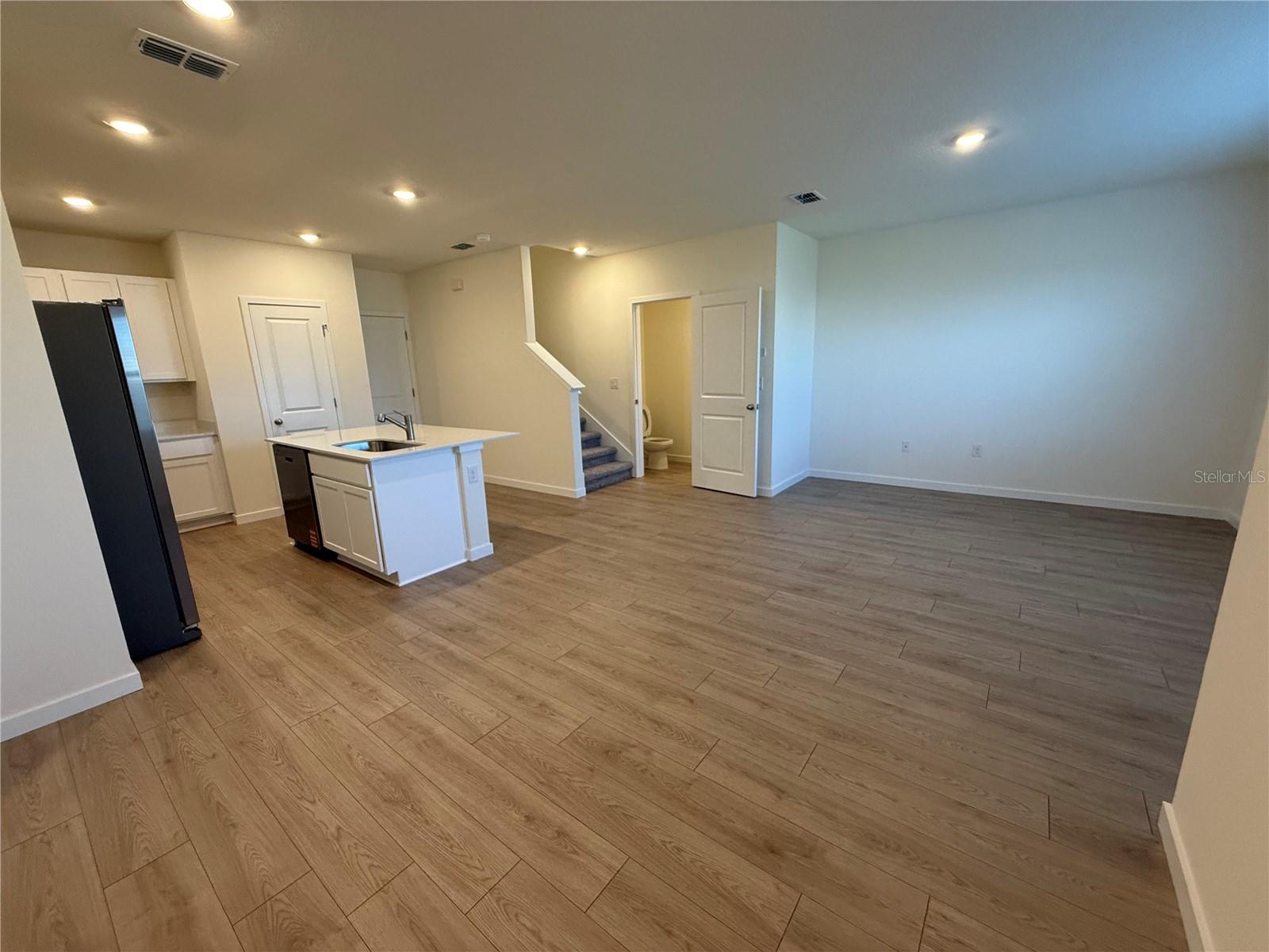 PRESTON COVE PH 1 & 2 - Residential Lease