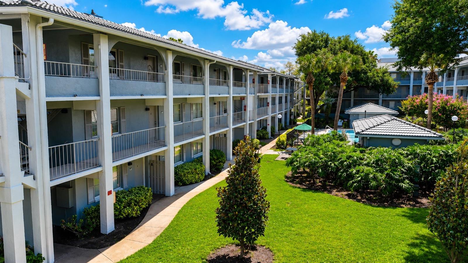 WATERSIDE AT CRANES ROOST A CONDO COMMUNITY - Residential