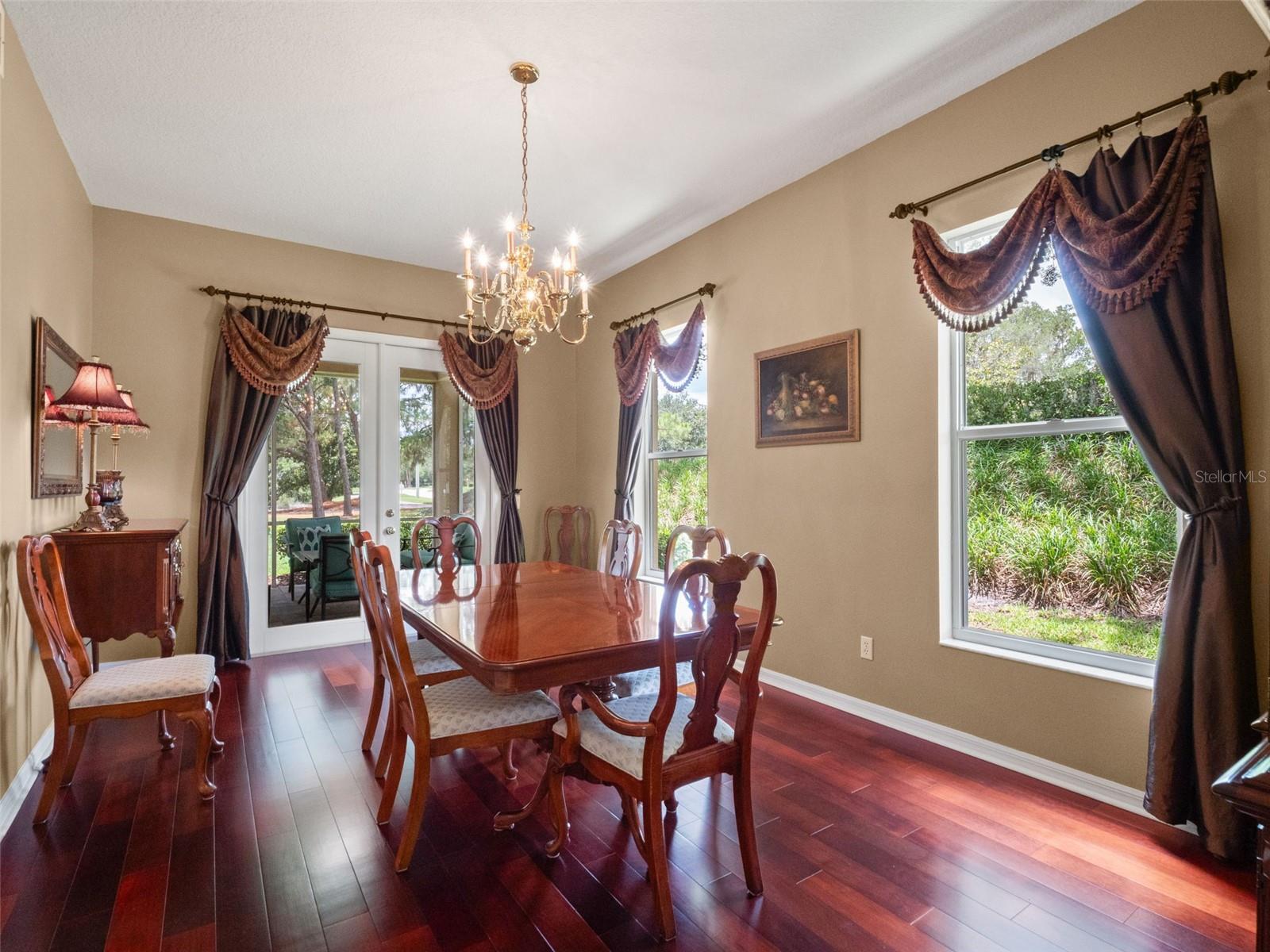 HUNTERS GREEN - Residential
