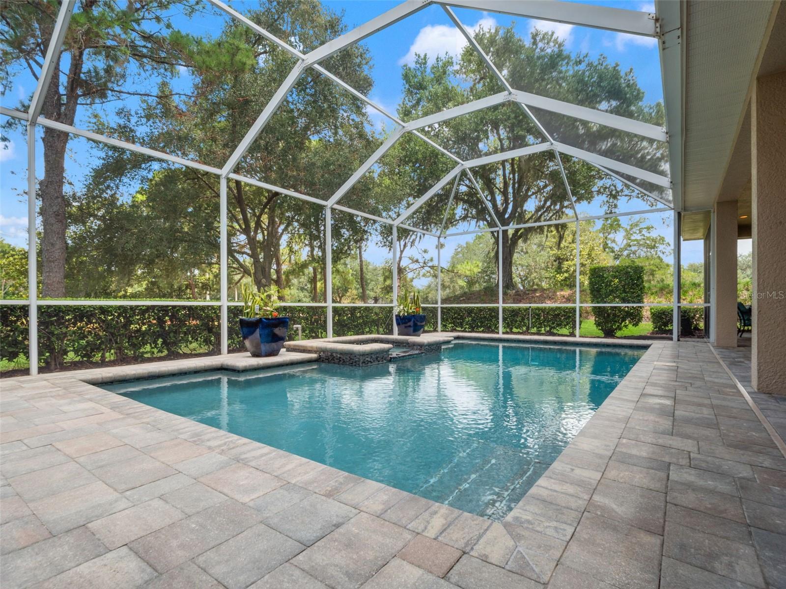 HUNTERS GREEN - Residential