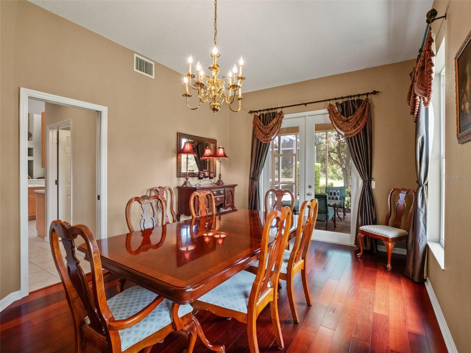 HUNTERS GREEN - Residential