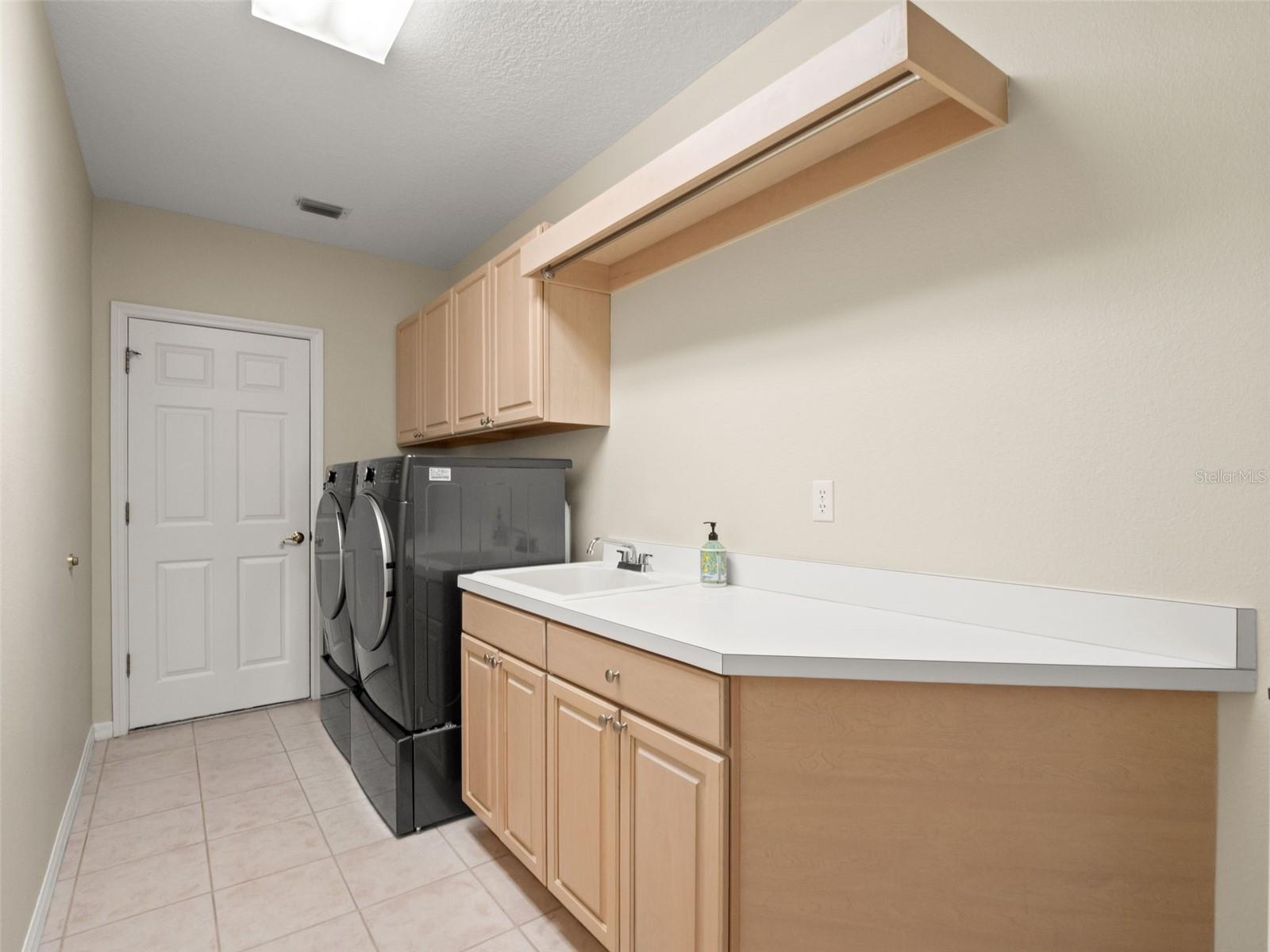 HUNTERS GREEN - Residential