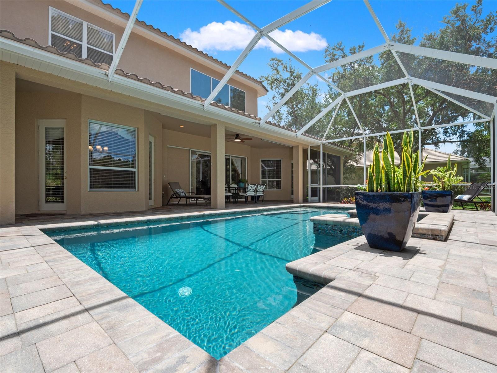 HUNTERS GREEN - Residential