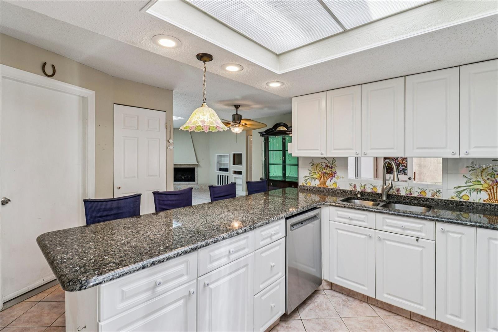SWEETWATER HILLS UNIT 01 - Residential