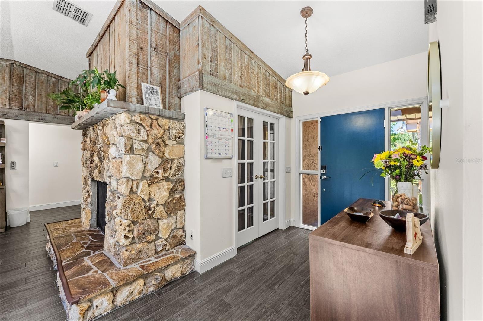 LAKE WAUNATTA WOODS - Residential