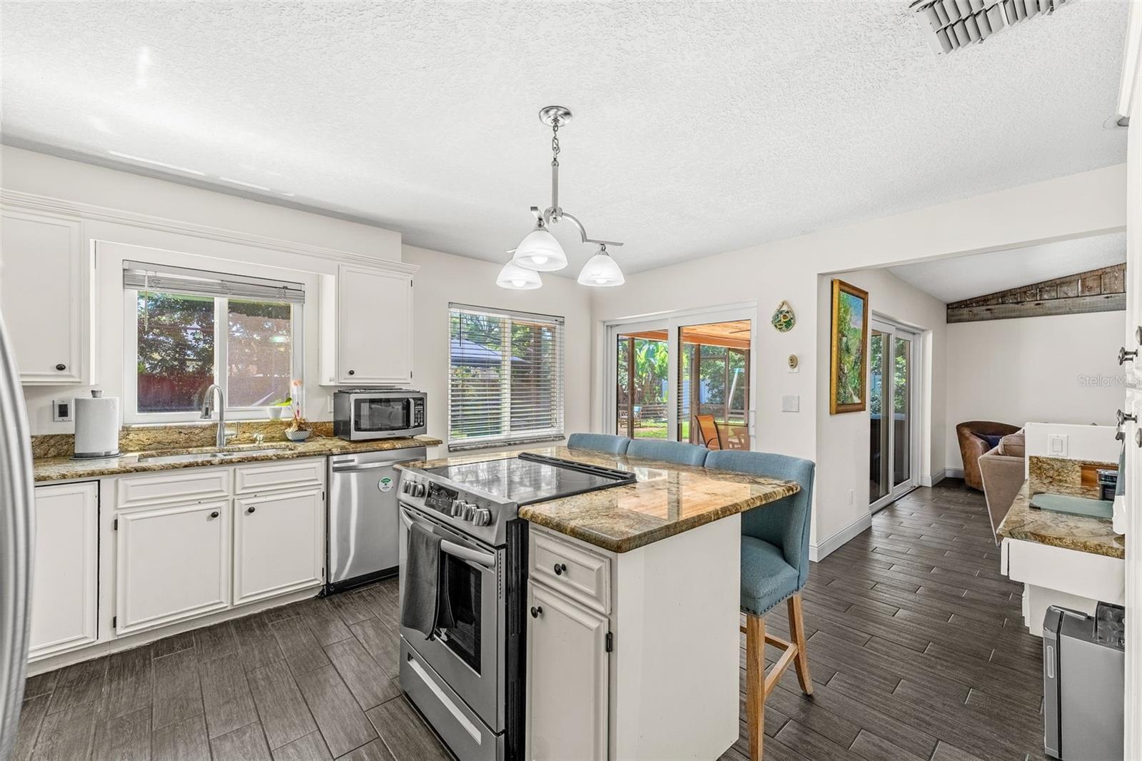 LAKE WAUNATTA WOODS - Residential