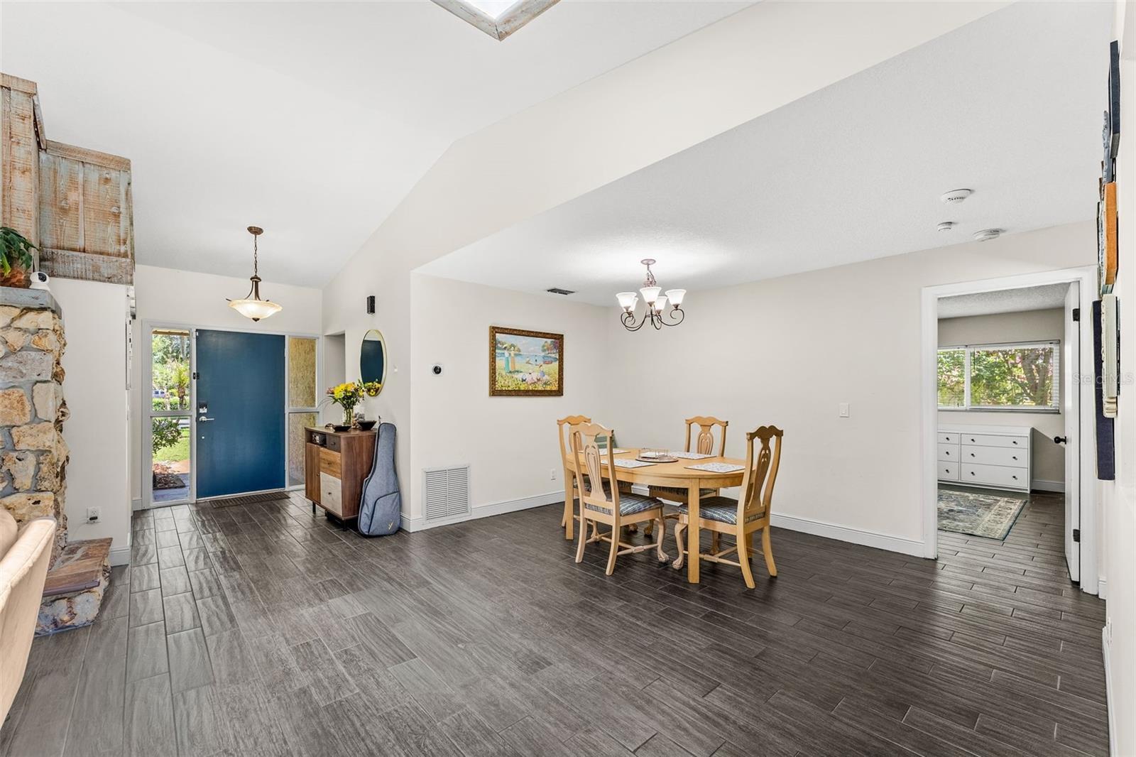 LAKE WAUNATTA WOODS - Residential